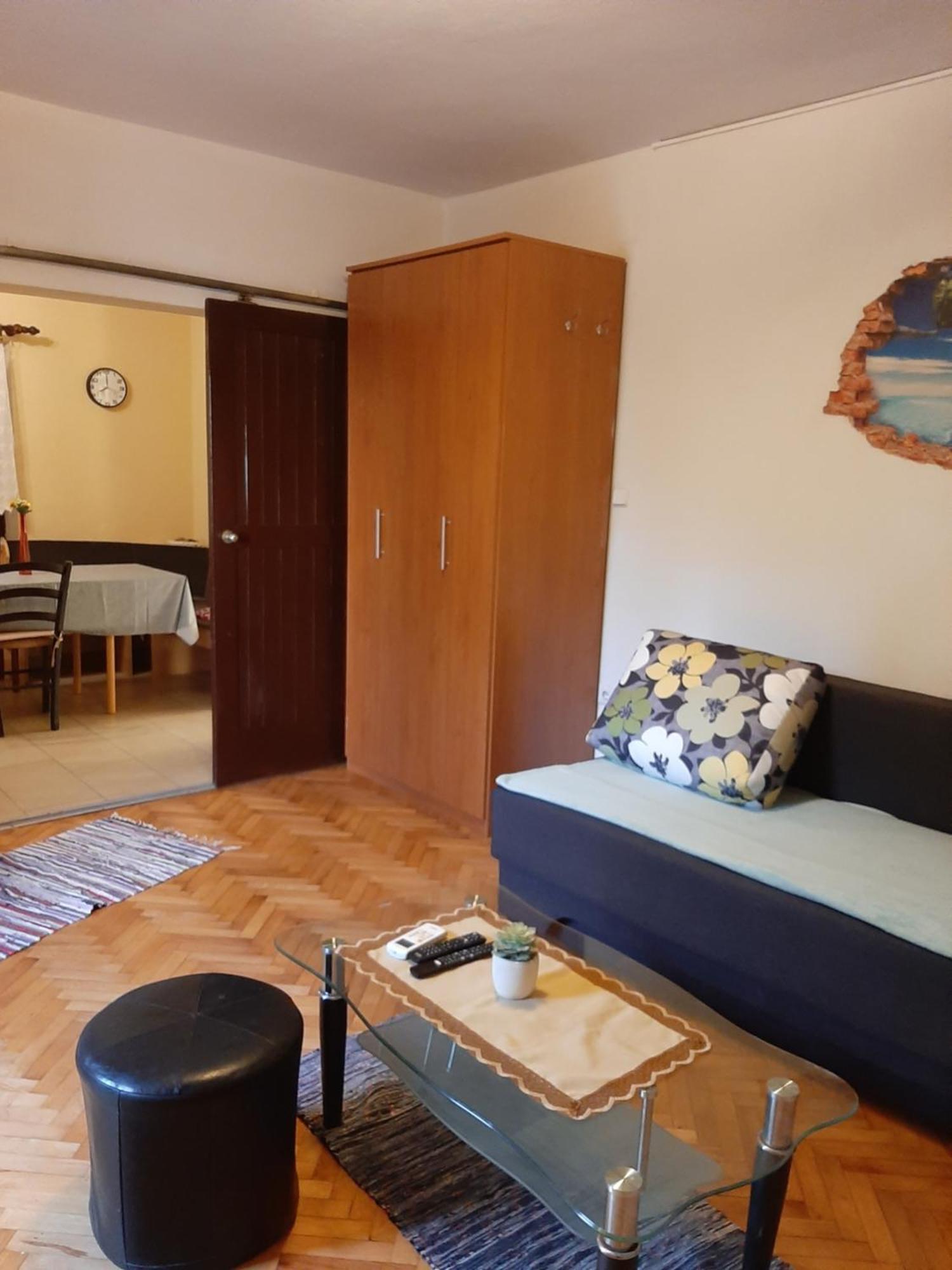 Apartmani Marija Povljana Δωμάτιο φωτογραφία