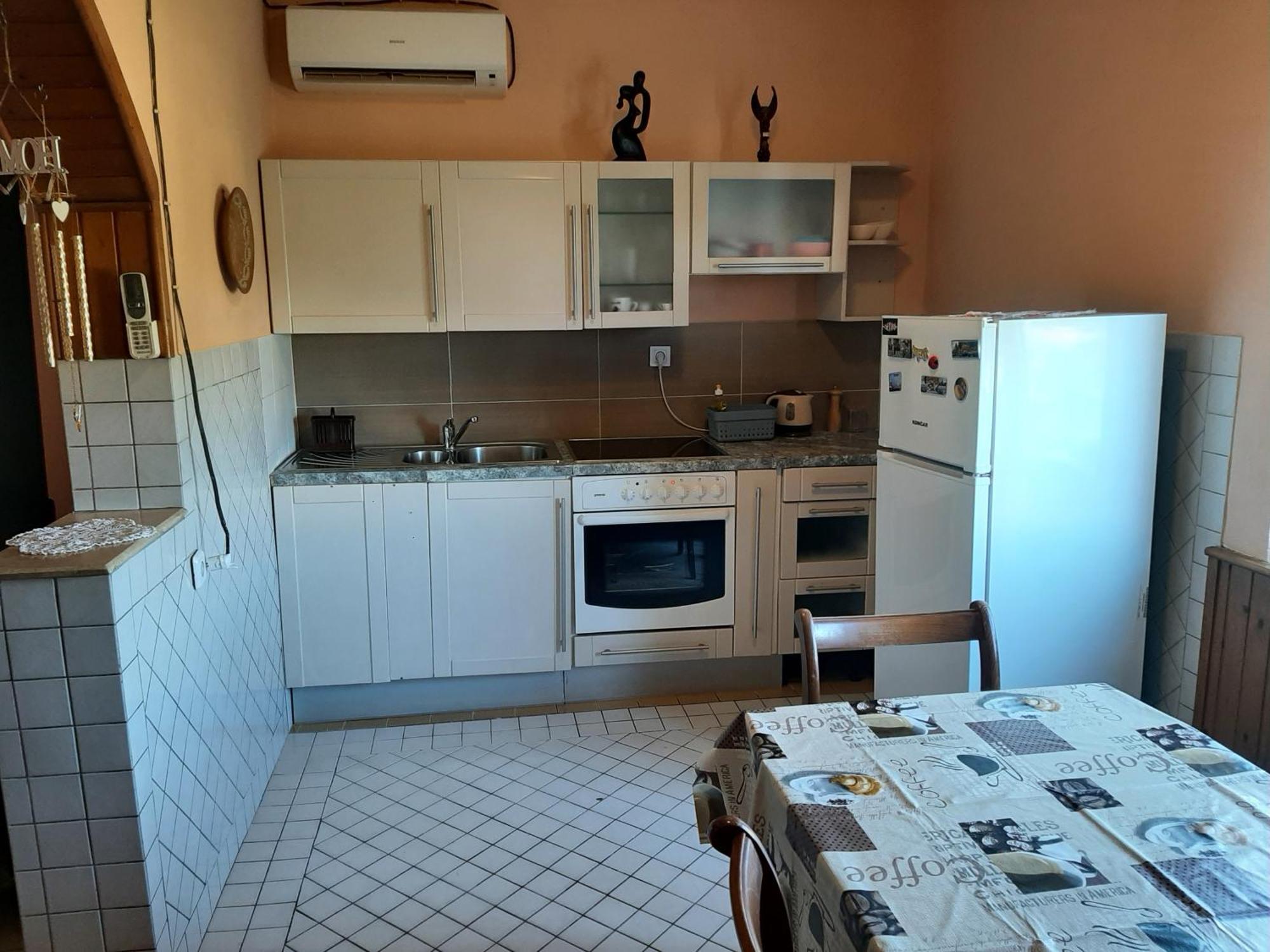 Apartmani Marija Povljana Δωμάτιο φωτογραφία