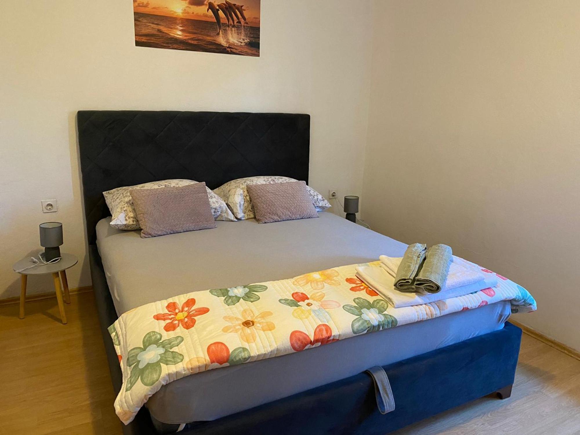 Apartmani Marija Povljana Εξωτερικό φωτογραφία